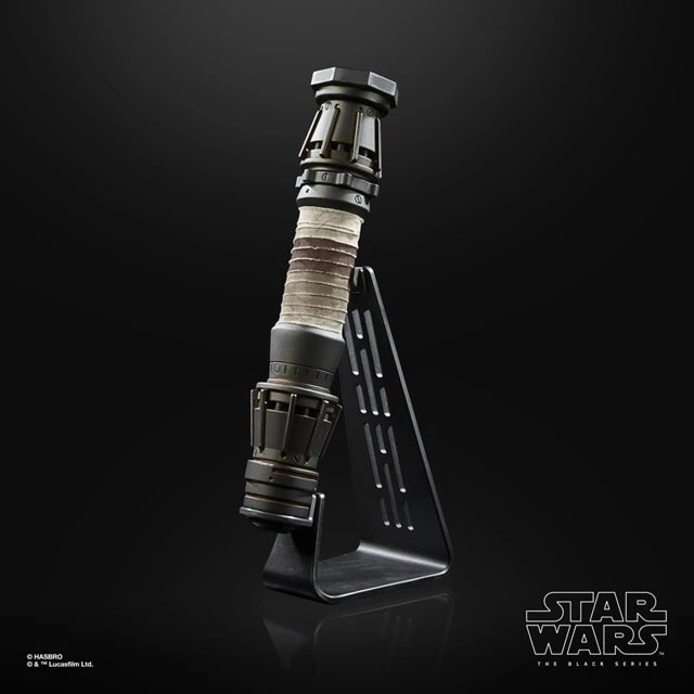 Rey Skywalker Star Wars Black Series Force FX Elite Lightsaber (Action Figure) 8 Rey Skywalker Star Wars Black Series Force FX Elite Lightsaber (Action Figure) - Image 6