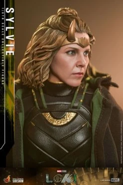 1:6 Sylvie: Loki Marvel Hot Toys Figure (Figurine) -MERCHANDISE Sales 31c442e0 d7be 4a5f 884d a68d3604975c