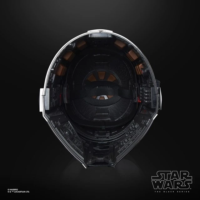 The Mandalorian Electronic Helmet: Star Wars Black Series (Pop Culture Accessories) 6 The Mandalorian Electronic Helmet: Star Wars Black Series (Pop Culture Accessories) - Image 4