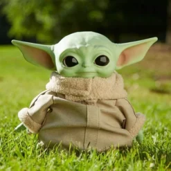 The Mandalorian: The Child (Baby Yoda) 11" Star Wars Plush (Plush) -MERCHANDISE Sales 3c5aea6a e4f1 419c 8a21 f163d6ef81bf