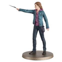Hermione Granger Year 7: Harry Potter 1:16 Figurine With Magazine: Hero Collector (Figurine) -MERCHANDISE Sales 8c54a993 4481 405b 9d33 6d3f2e6fc533