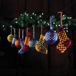 Harry Potter: Christmas Decorations Kit: Knit Kit: Hero Collector (Craft Kits) -MERCHANDISE Sales b75c1758 f952 4610 bc90 098c529cae25