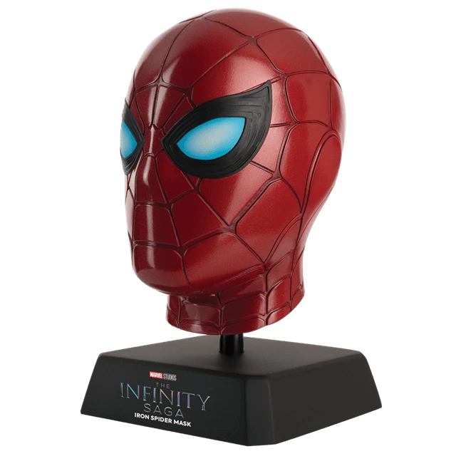 Marvel Museum Iron Spider-Man Hero Collector Prop Replica (Figurine) 4 Marvel Museum Iron Spider-Man Hero Collector Prop Replica (Figurine) - Image 2