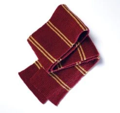 Gryffindor House Scarf: Harry Potter Knit Kit (Craft Kits) -MERCHANDISE Sales f491f41d a298 416d 98f5 c9ce84fe0cd9